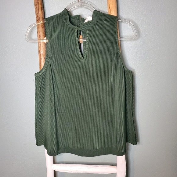 Jack by BB Dakota Keyhole top Small - Picture 1 of 8